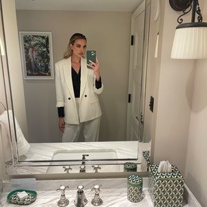 Meet your Posher, Alexa